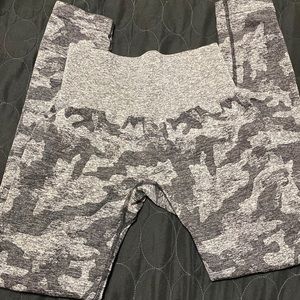 Nvgtn camo leggings Xs
